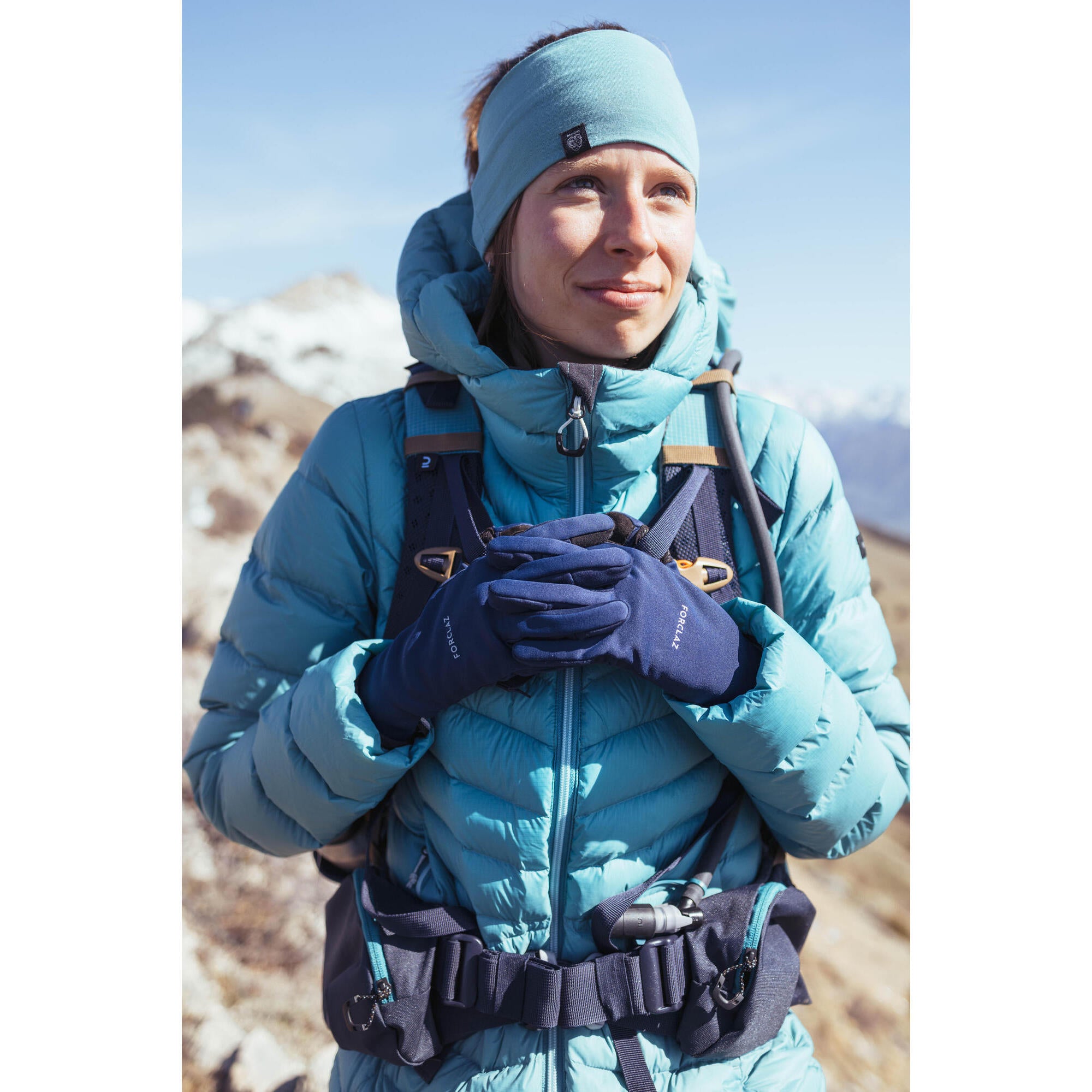 Forclaz Adult MT500 Touchscreen Stretch Backpacking Gloves - Image 23