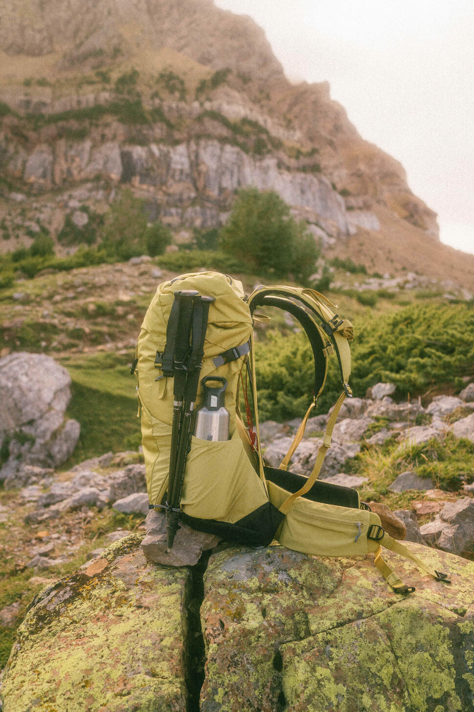 Quechua MH500 25 L Hiking Backpack - Image 25