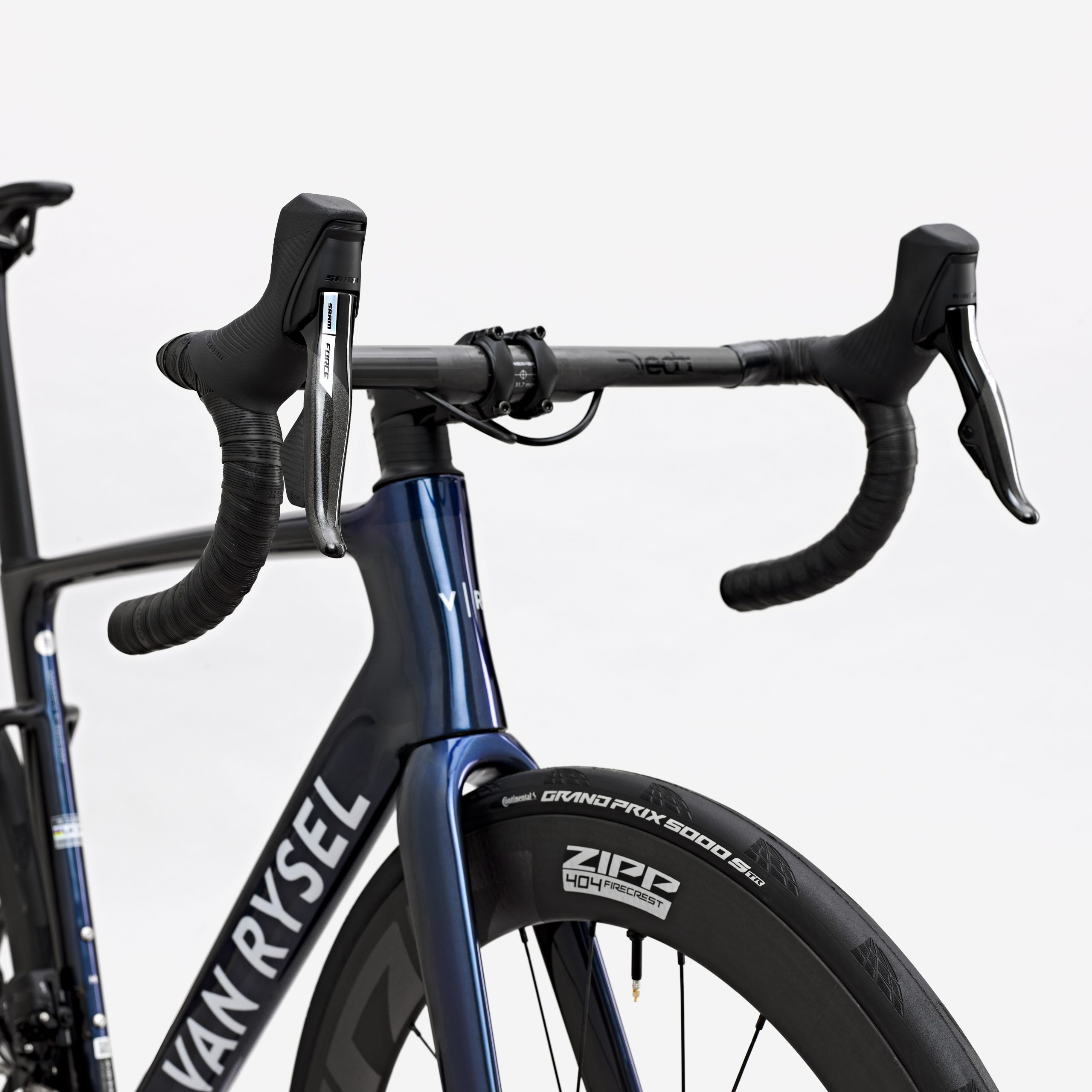 Van Rysel RCR Pro Force AXS - Image 5