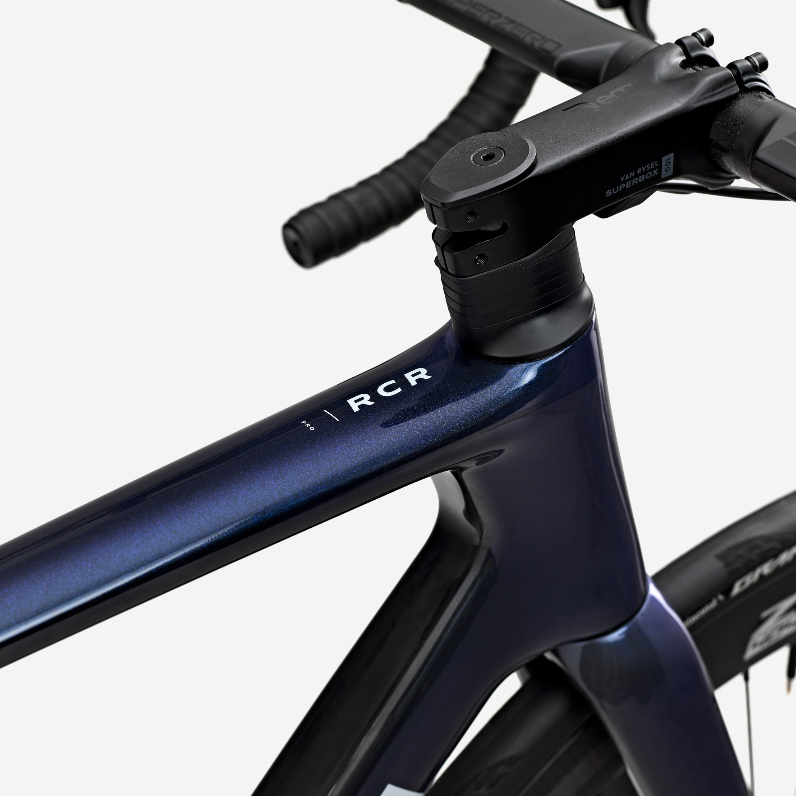Van Rysel RCR Pro Force AXS - Image 10