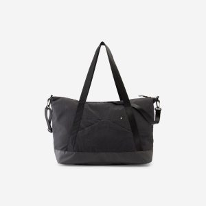 28L Sports Bag with Waterproof Pocket